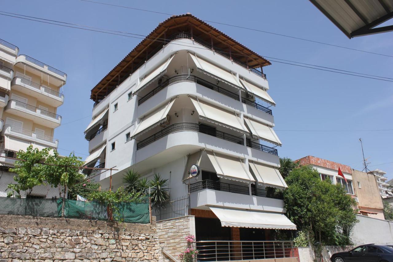 Kanina Hotel&Hostel Sarandë エクステリア 写真