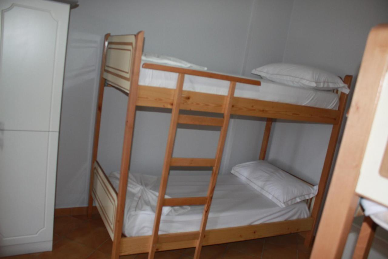 Kanina Hotel&Hostel Sarandë エクステリア 写真