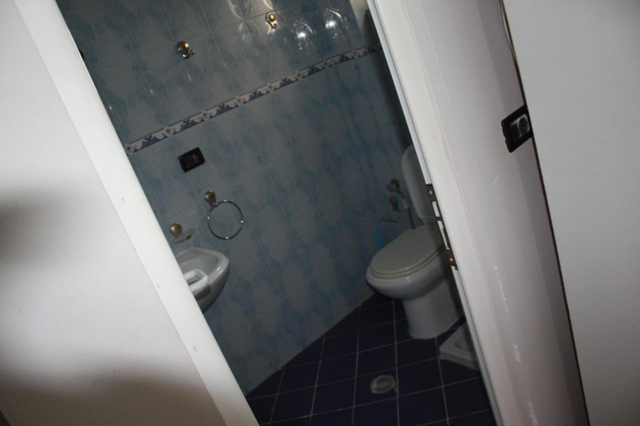 Kanina Hotel&Hostel Sarandë エクステリア 写真