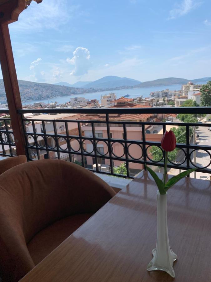 Kanina Hotel&Hostel Sarandë エクステリア 写真